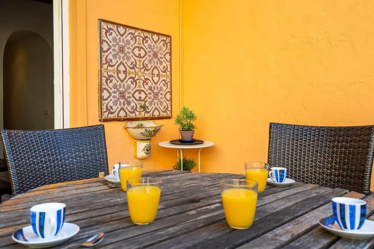 Historic Apartment With Private Terrace In Example Barcelona 0*,